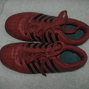 K-swiss Unisex Red with Black Stripes Sneakers Athletic Gym shoes youth size 3.5